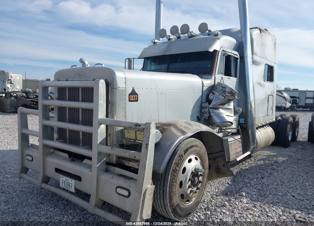 2004 PETERBILT 379 VIN: 1XP5DB9X84D834858
