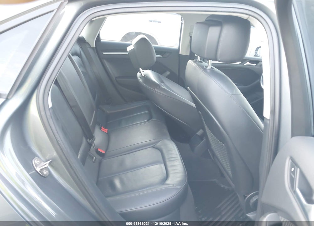 2015 AUDI A3 2.0T PREMIUM VIN: WAUBFGFF0F1006599