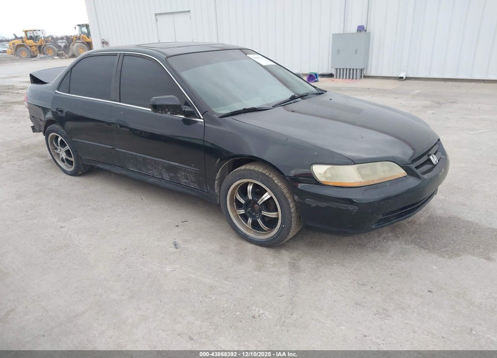 2001 HONDA ACCORD 2.3 EX VIN: JHMCG56651C015268