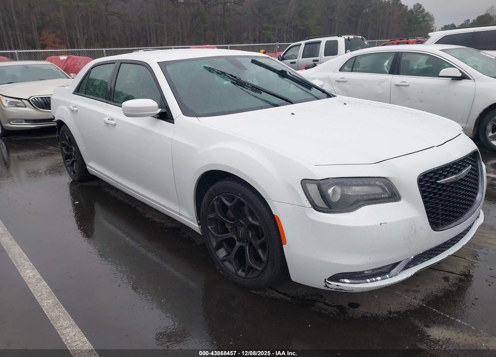 2019 CHRYSLER 300 300S VIN: 2C3CCABG1KH562559