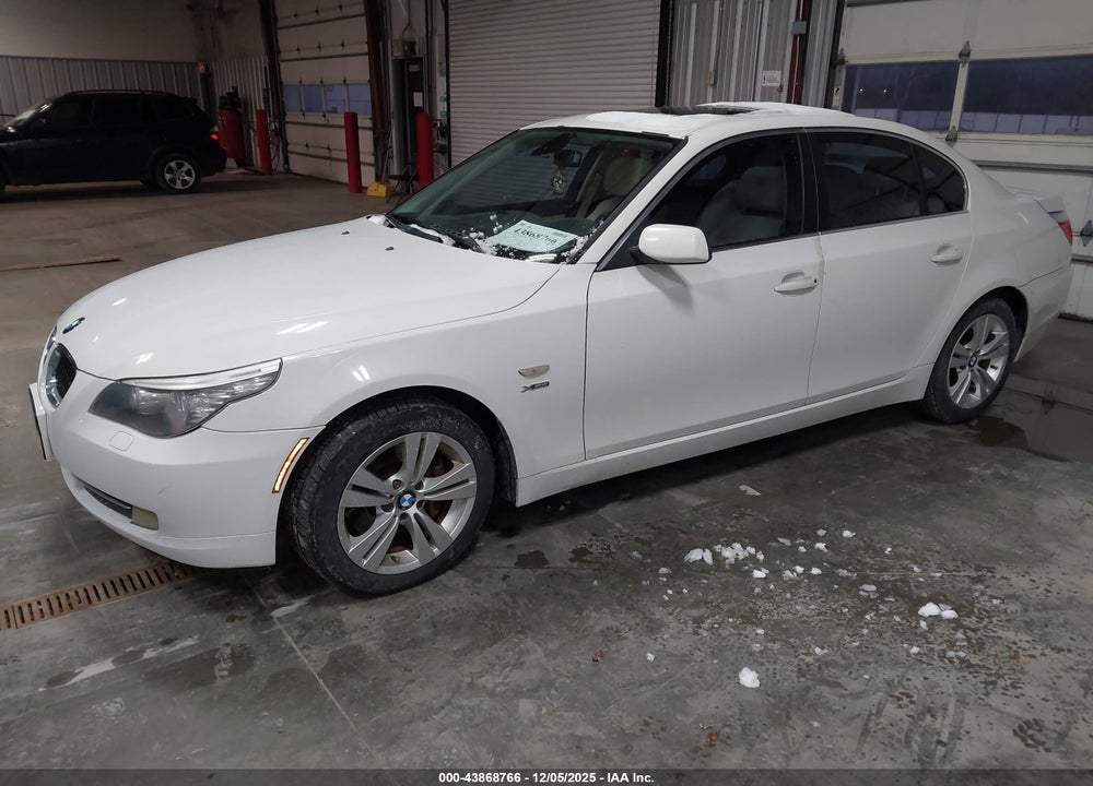 2010 BMW 528I XDRIVE VIN: WBANV1C56AC157615