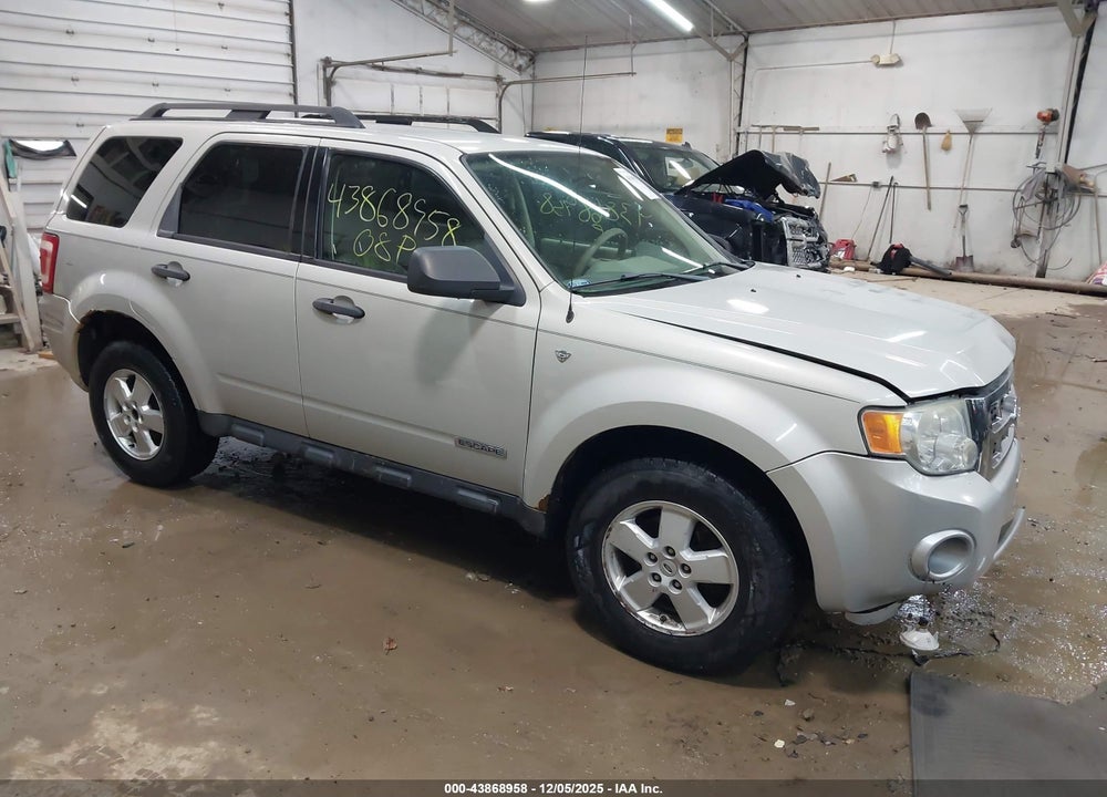 2008 FORD ESCAPE XLT VIN: 1FMCU93128KD49196