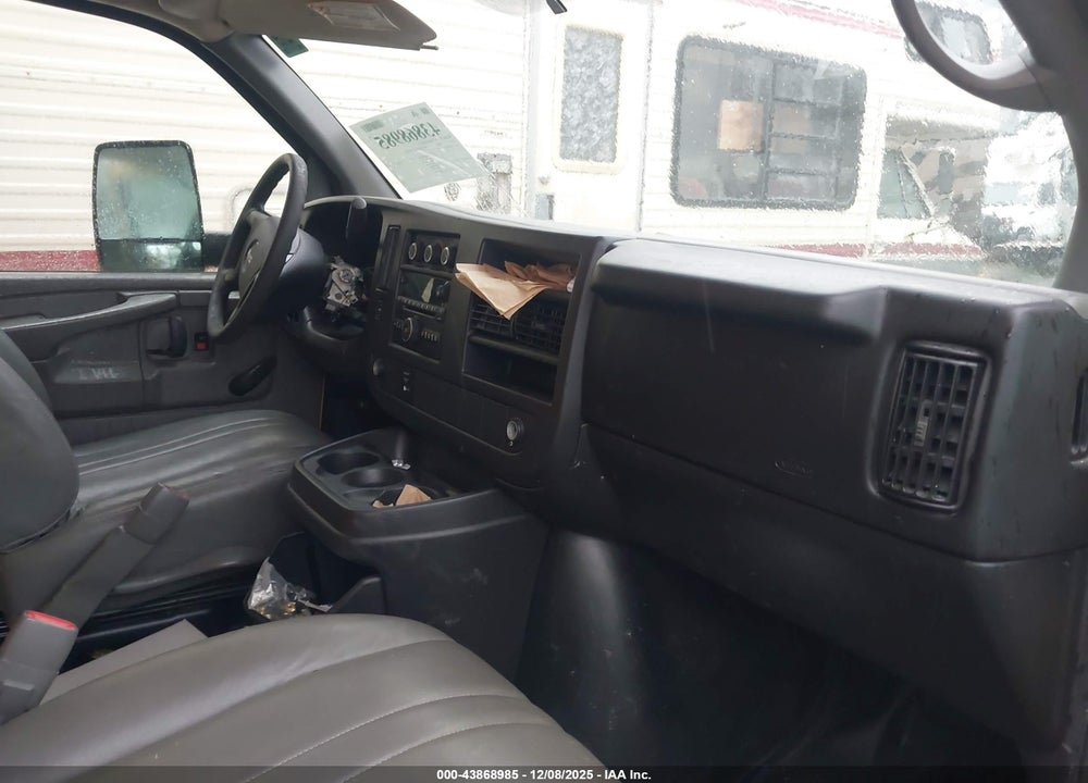 2010 GMC SAVANA CUTAWAY WORK VAN VIN: 1GD6G4BG7A1900781