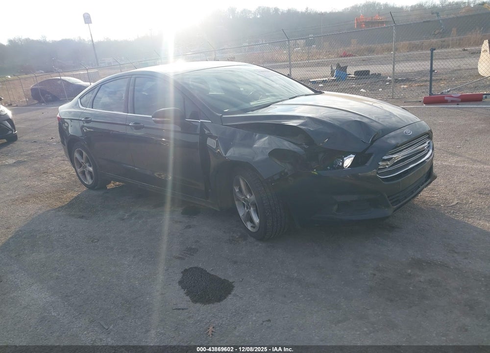 2015 FORD FUSION SE VIN: 3FA6P0H90FR139665