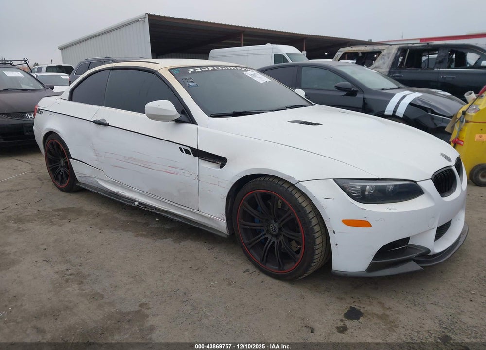 2011 BMW M3 VIN: WBSDX9C51BE584853