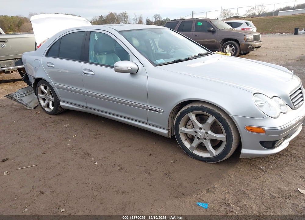 2007 MERCEDES-BENZ C 230 SPORT VIN: WDBRF52H17A955060