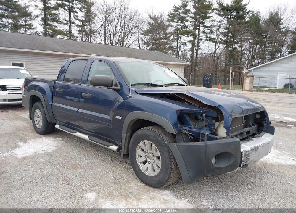 2006 MITSUBISHI RAIDER DURO CROSS V8 VIN: 1Z7HT38N56S538352