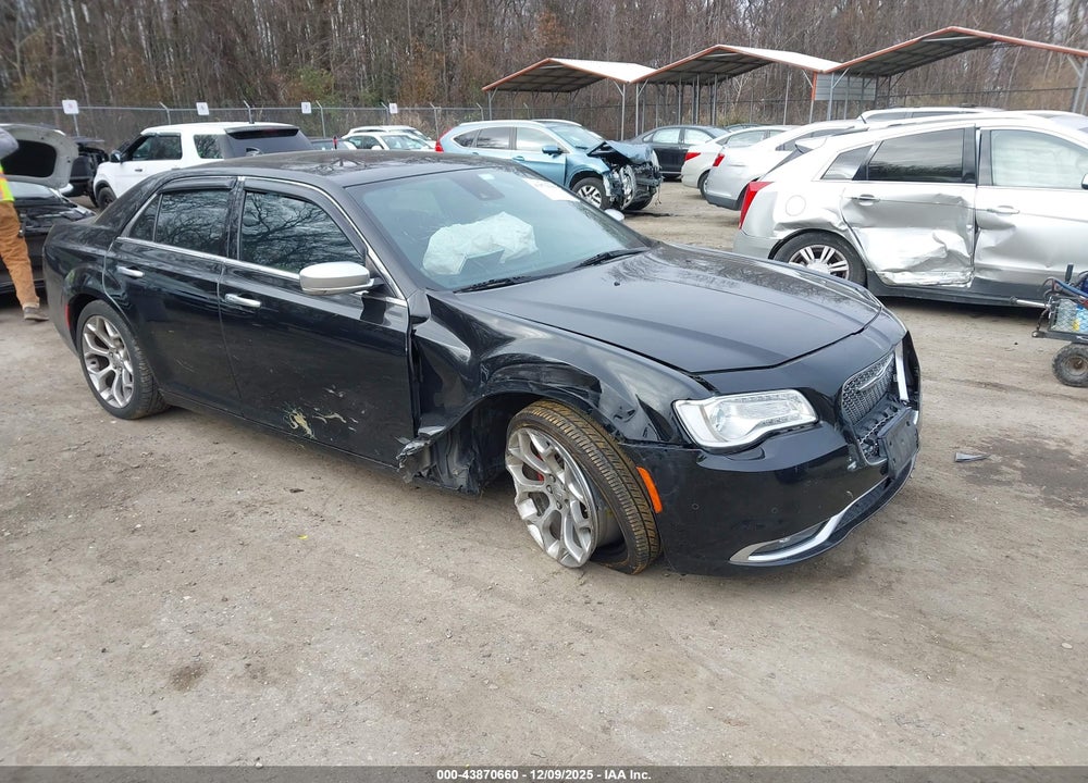 2017 CHRYSLER 300C PLATINUM VIN: 2C3CCAPT0HH577780