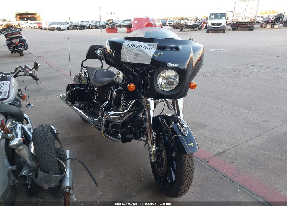 2022 INDIAN MOTORCYCLE CO. CHIEFTAIN VIN: 56KTCBAAXN3405760