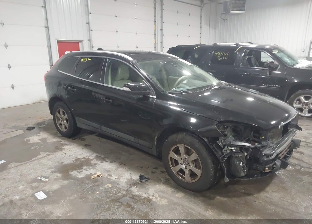 2011 VOLVO XC60 3.2/3.2 R-DESIGN VIN: YV4952DZ9B2165479