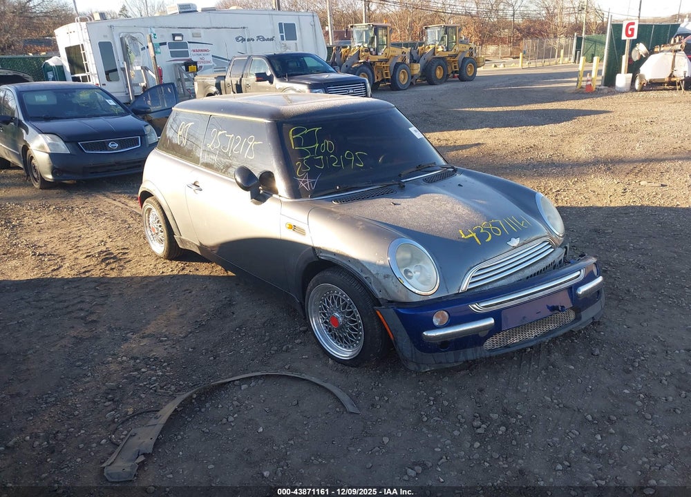 2002 MINI COOPER VIN: WMWRC33432TE11764