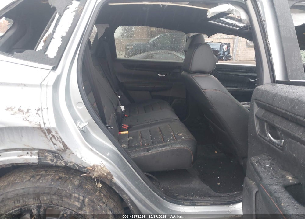 2025 HONDA CR-V HYBRID SPORT-L VIN: 7FARS6H81SE030034