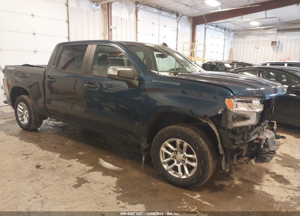 2022 CHEVROLET SILVERADO 1500 4WD  SHORT BED LT WITH 2FL VIN: 3GCPDKEK7NG520031