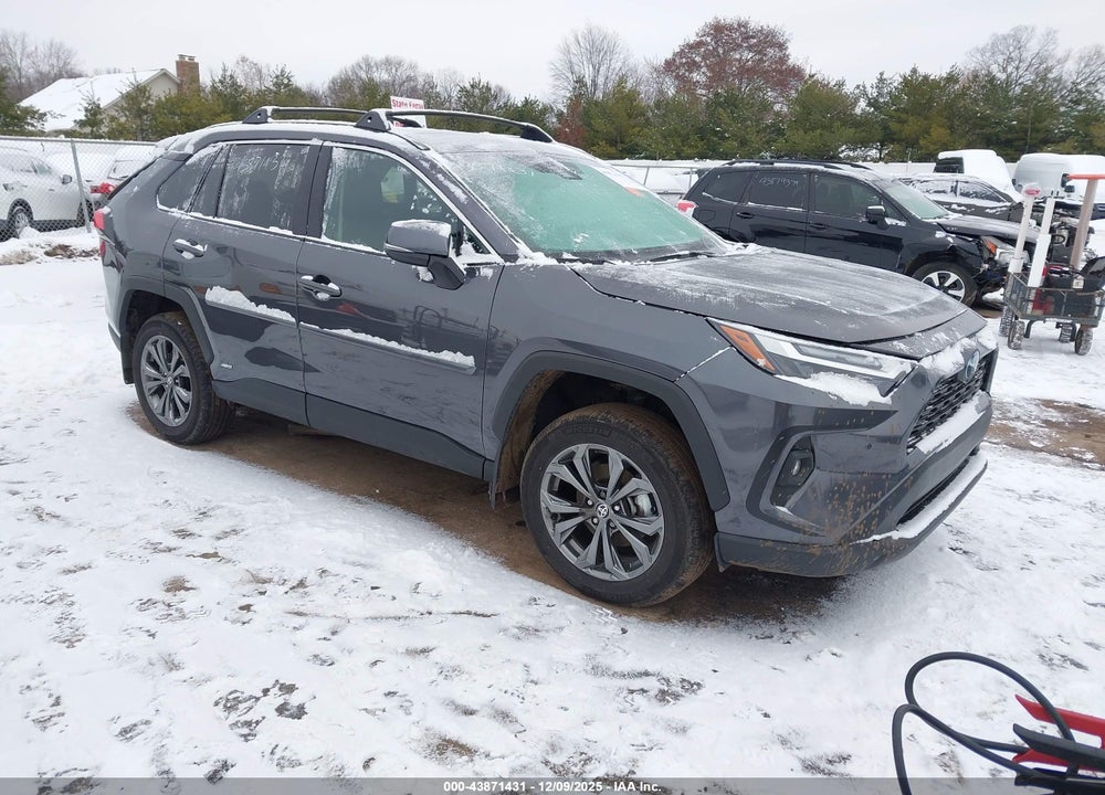 2024 TOYOTA RAV4 HYBRID XLE PREMIUM VIN: 4T3B6RFV8RU171232