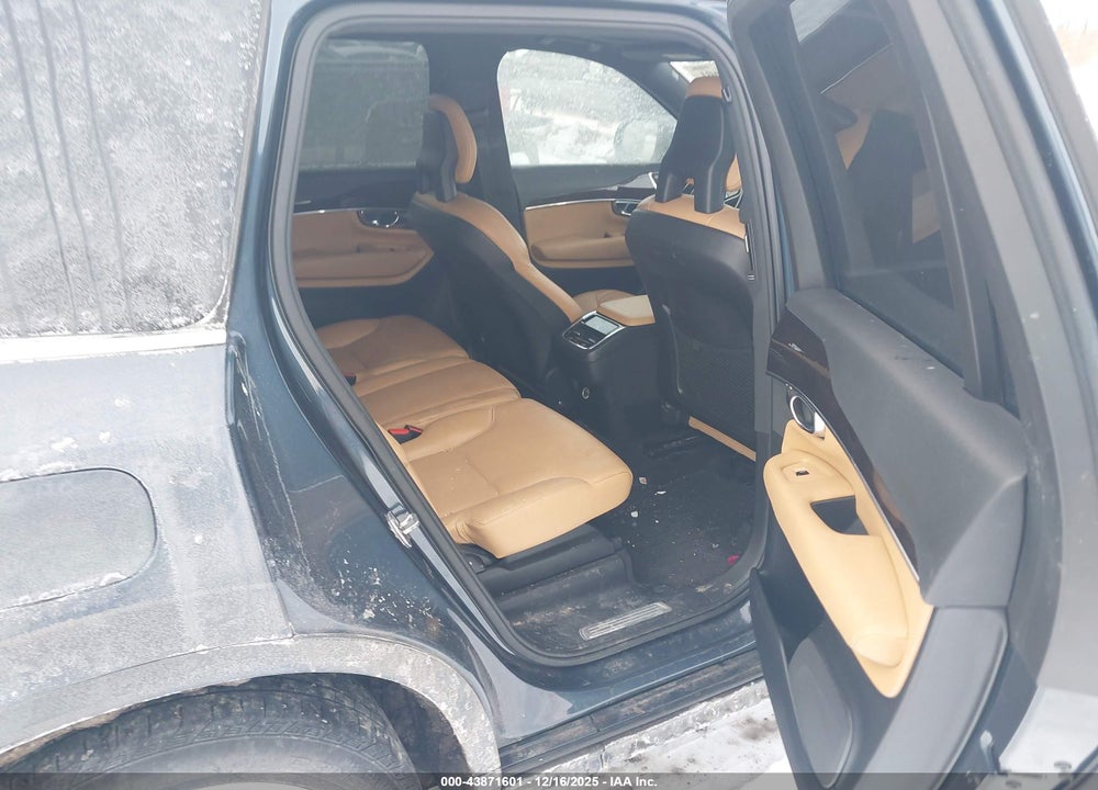 2018 VOLVO XC90 T6 MOMENTUM VIN: YV4A22PK4J1388232