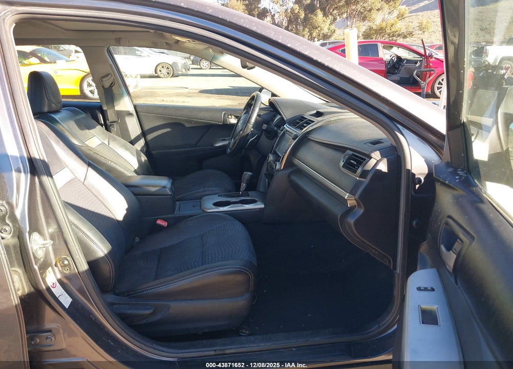 2014 TOYOTA CAMRY SE VIN: 4T1BF1FK2EU395719