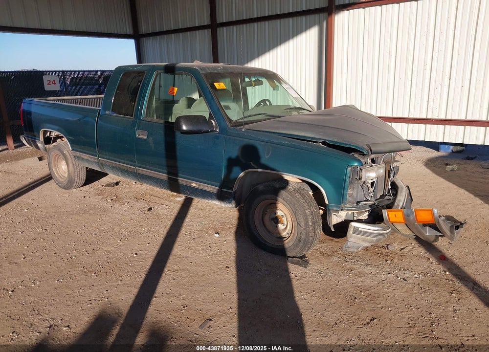 1996 CHEVROLET GMT-400 C1500 VIN: 1GCEC19MXTE120940