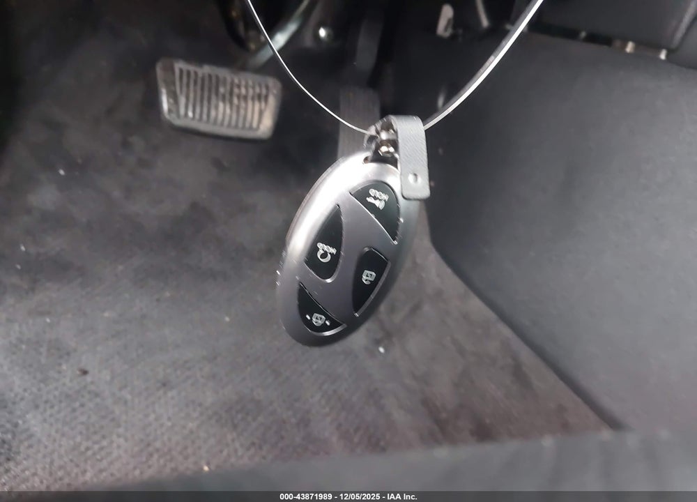 2025 HYUNDAI ELANTRA LIMITED VIN: KMHLP4DG9SU941011