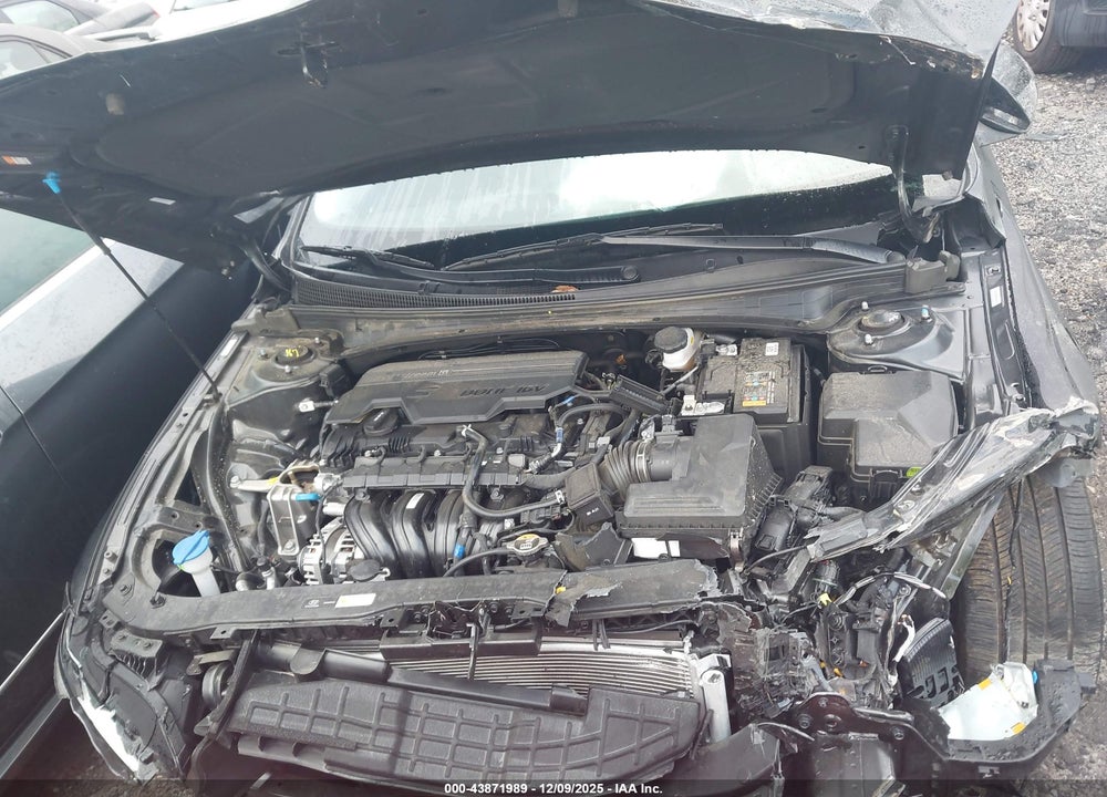 2025 HYUNDAI ELANTRA LIMITED VIN: KMHLP4DG9SU941011