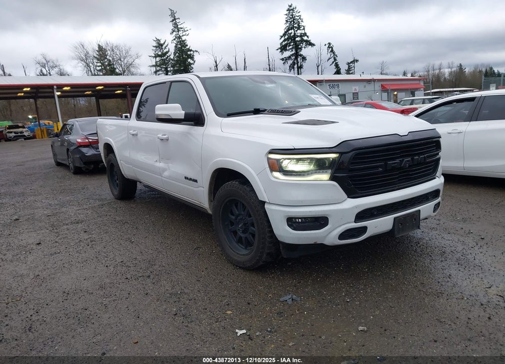 2020 RAM 1500 LAIE  4X4 6'4 BOX VIN: 1C6SRFRT3LN369724
