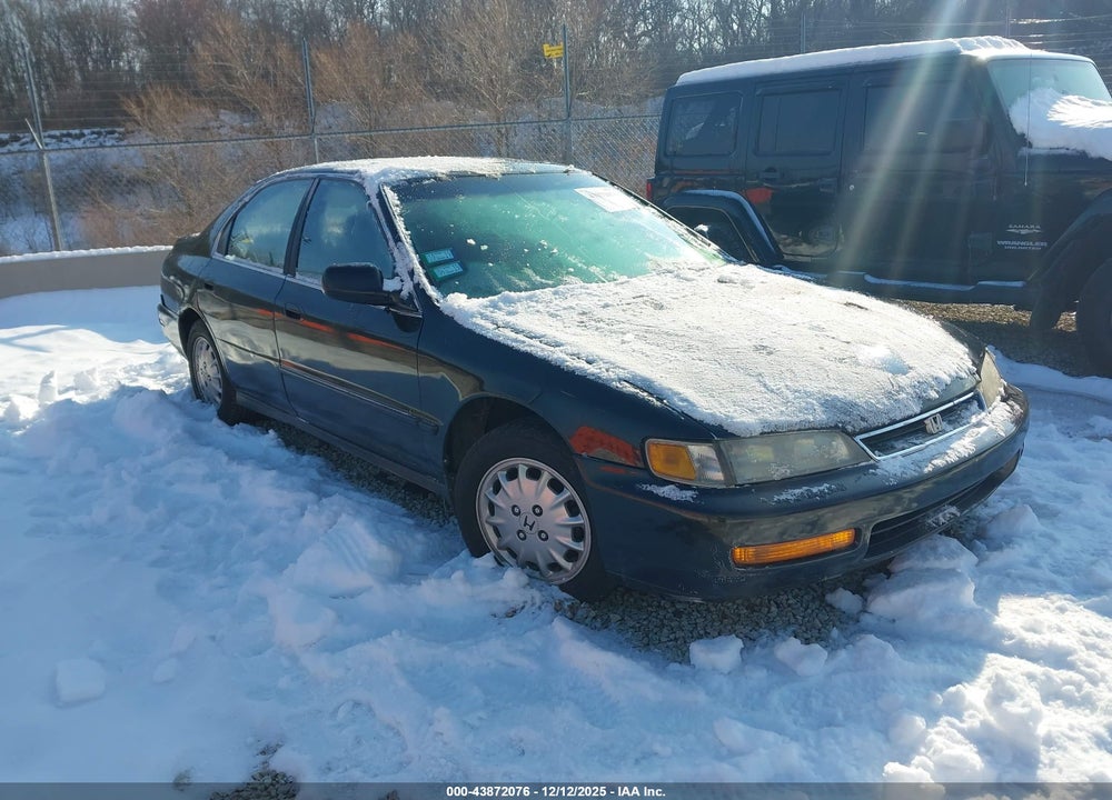 1996 HONDA ACCORD EX VIN: 1HGCD5662TA260636