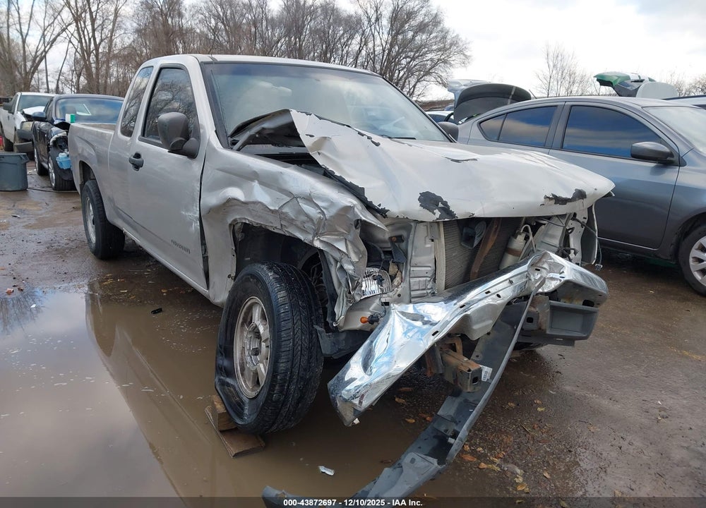 2005 CHEVROLET COLORADO LS VIN: 1GCCS198858194484