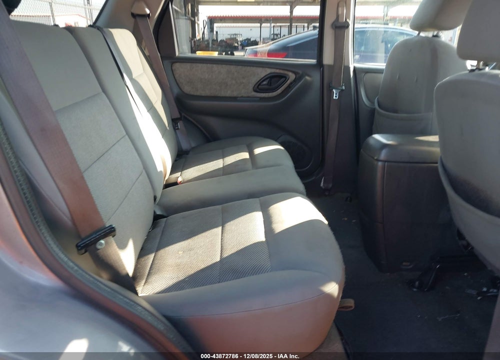 2007 FORD ESCAPE XLT/XLT SPORT VIN: 1FMCU93127KB45268