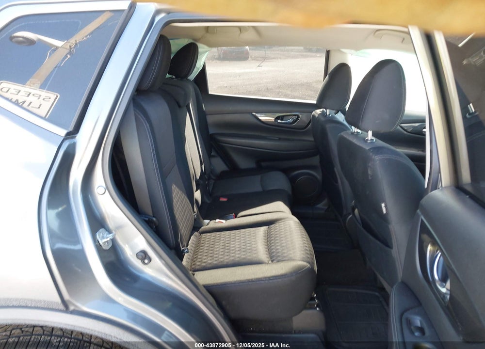 2017 NISSAN ROGUE S VIN: JN8AT2MT5HW382177