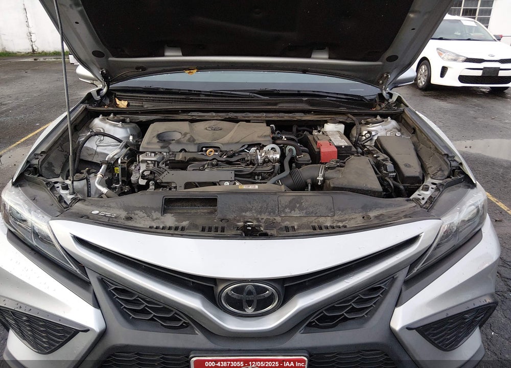 2022 TOYOTA CAMRY SE AWD VIN: 4T1G11BK5NU057824