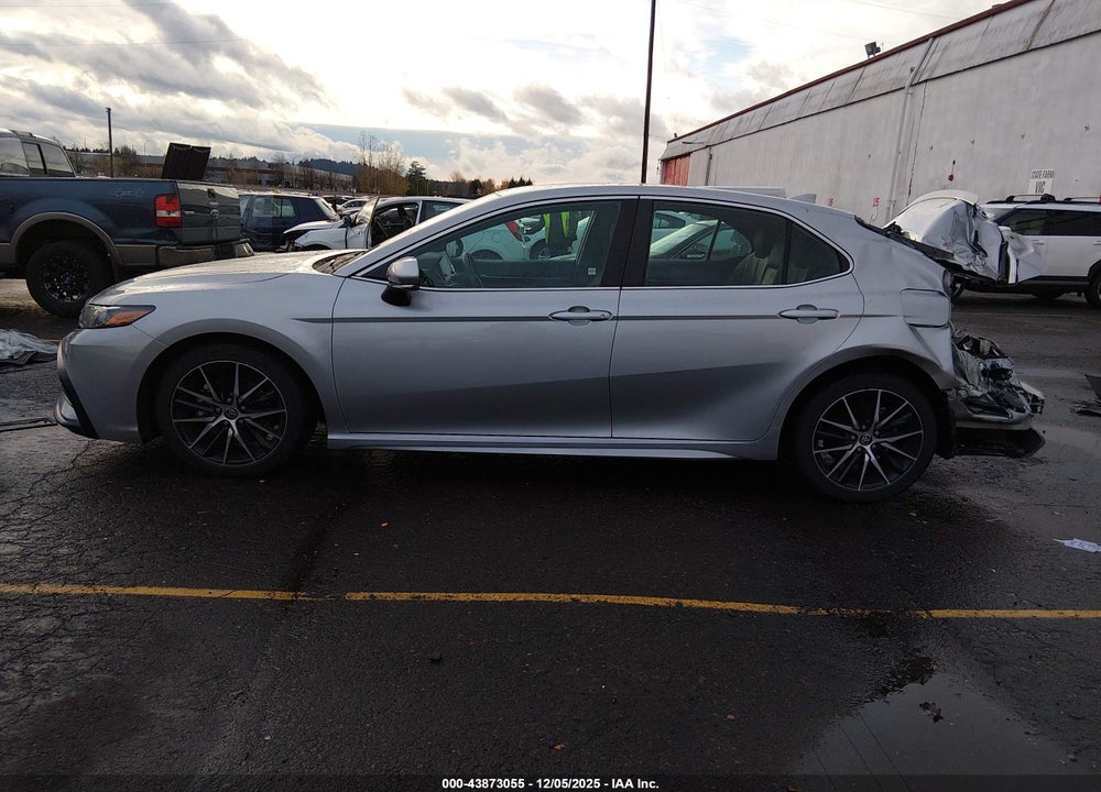 2022 TOYOTA CAMRY SE AWD VIN: 4T1G11BK5NU057824