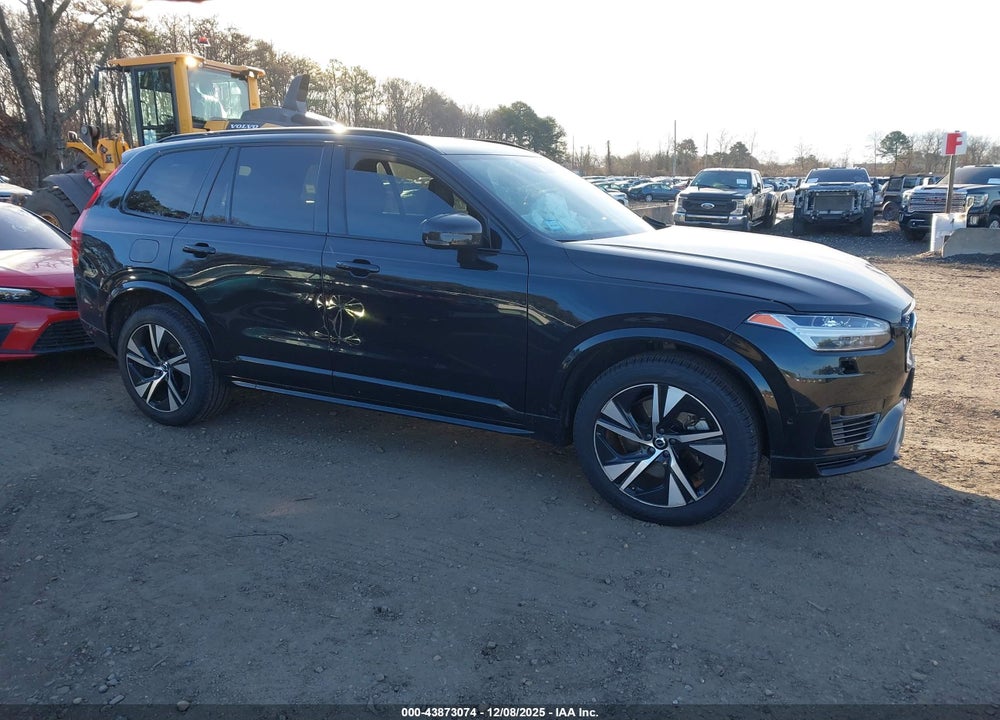 2022 VOLVO XC90 RECHARGE PLUG-IN HYBRID T8 R-DESIGN EXTENDED RANGE 7P VIN: YV4H60CM1N1843803