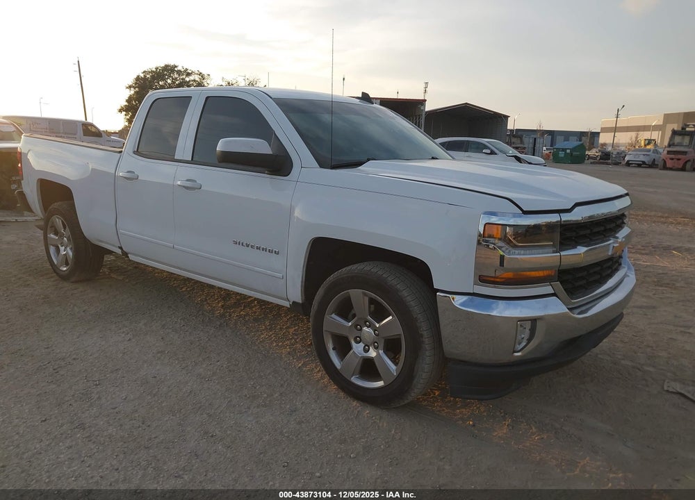 2018 CHEVROLET SILVERADO 1500 1LT VIN: 1GCRCREC1JZ139752