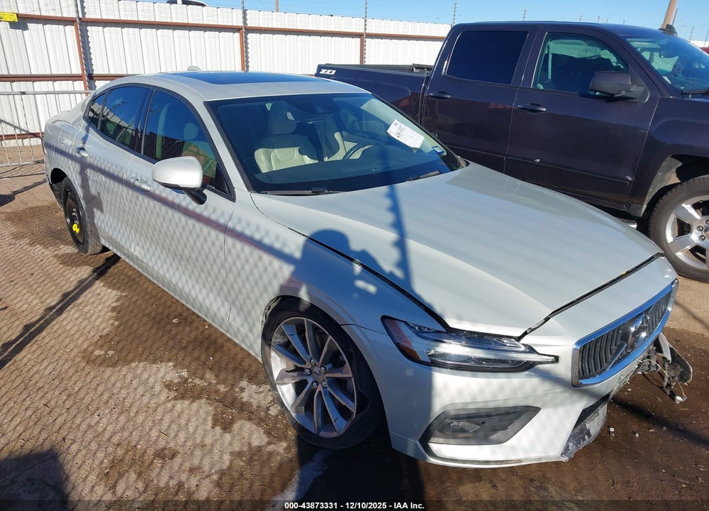 2021 VOLVO S60 T5 MOMENTUM VIN: 7JR102FK0MG081542