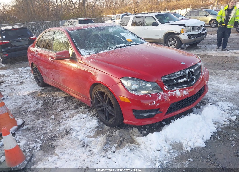 2013 MERCEDES-BENZ C 300 SPORT 4MATIC VIN: WDDGF8AB1DR291403
