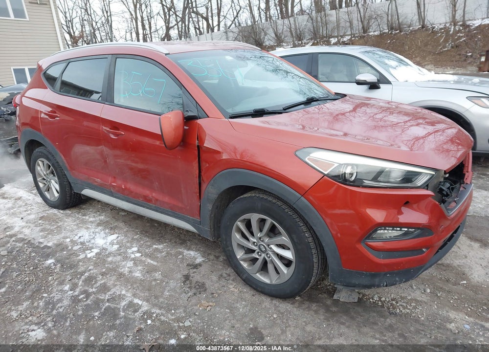 2017 HYUNDAI TUCSON SE VIN: KM8J3CA40HU500772