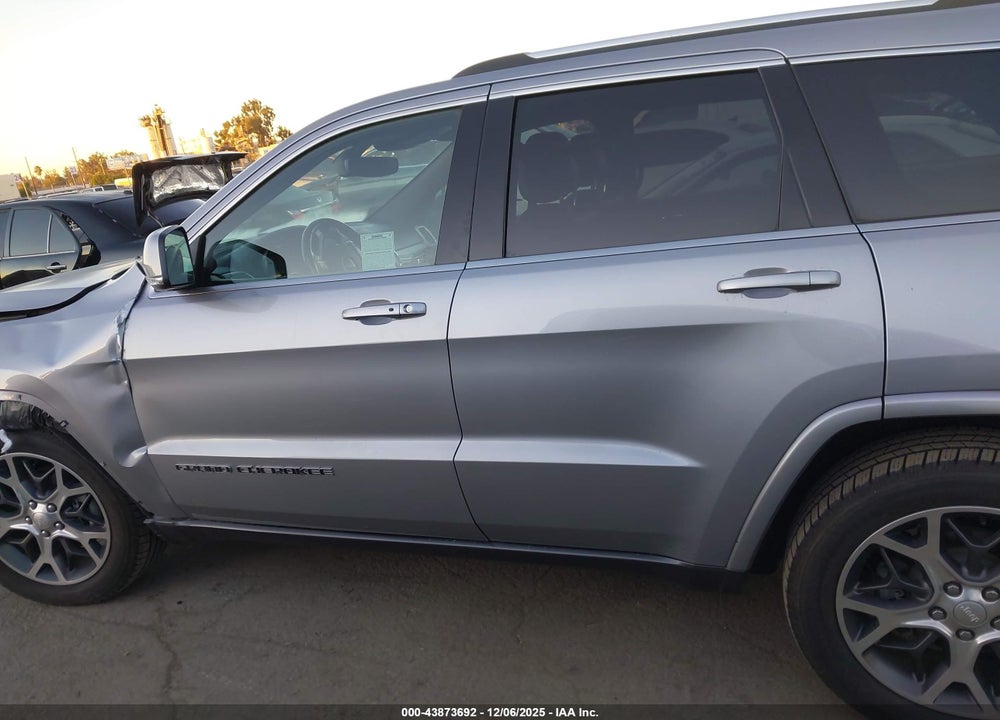 2018 JEEP GRAND CHEROKEE STERLING EDITION 4X4 VIN: 1C4RJFBG0JC324731