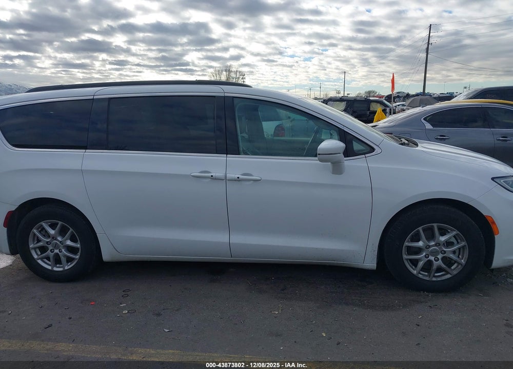 2022 CHRYSLER PACIFICA TOURING L VIN: 2C4RC1BG5NR197162