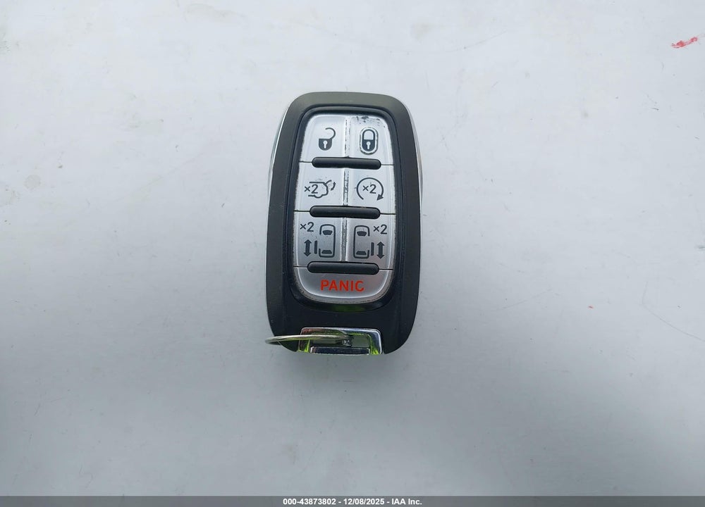 2022 CHRYSLER PACIFICA TOURING L VIN: 2C4RC1BG5NR197162