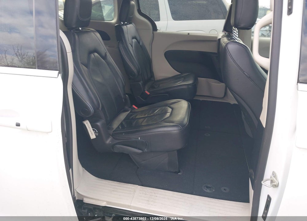 2022 CHRYSLER PACIFICA TOURING L VIN: 2C4RC1BG5NR197162