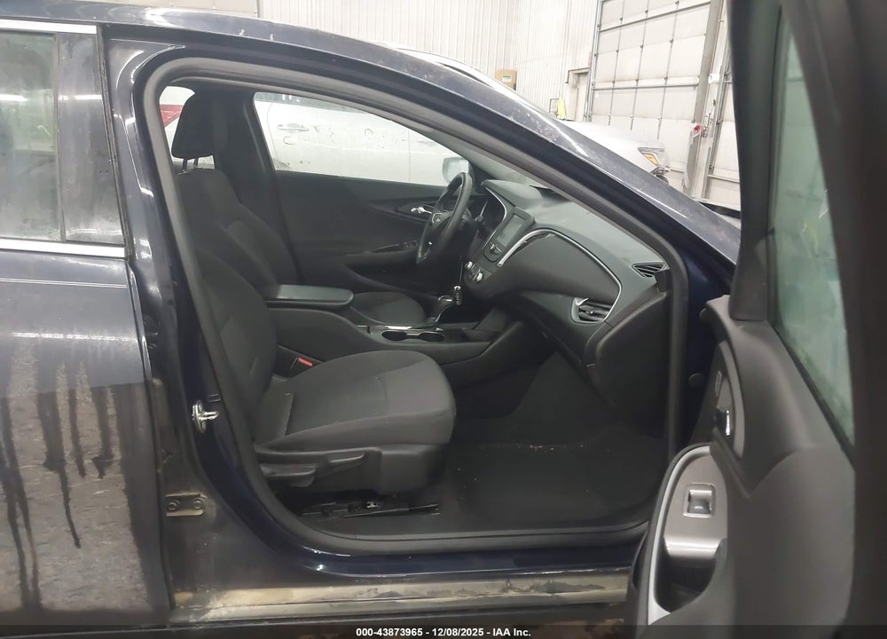 2018 CHEVROLET MALIBU 1FL VIN: 1G1ZC5ST9JF100821