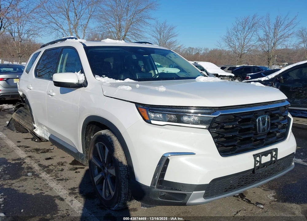 2025 HONDA PILOT TOURING VIN: 5FNYG1H70SB060645