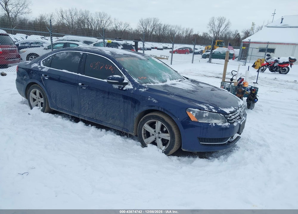 2013 VOLKSWAGEN PASSAT 2.5L SE VIN: 1VWBP7A30DC130366