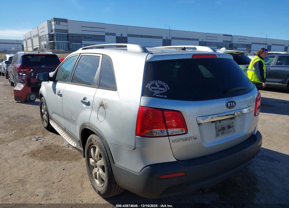 2012 KIA SORENTO LX V6 VIN: 5XYKT4A2XCG212099