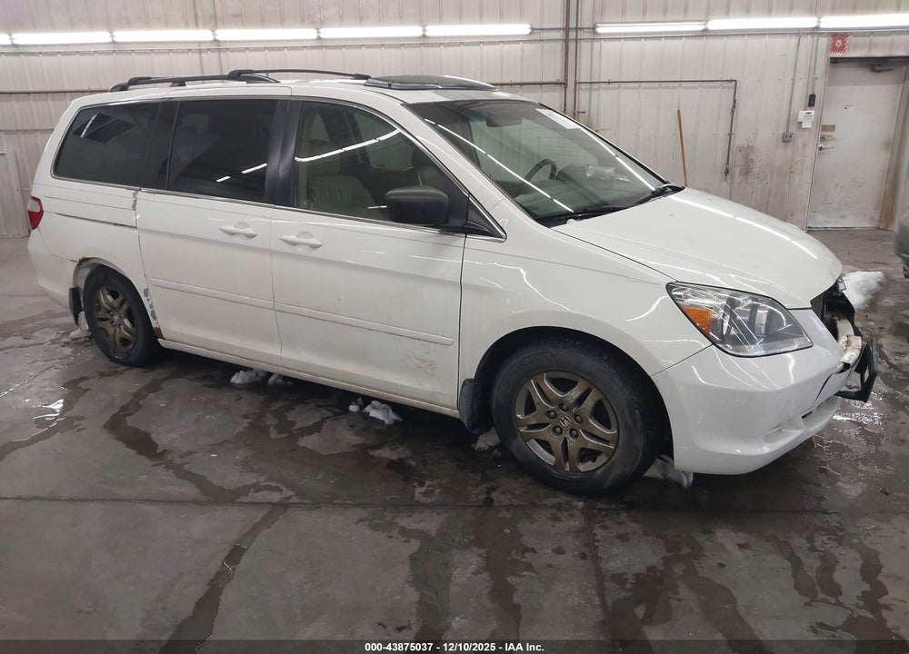 2005 HONDA ODYSSEY EX-L VIN: 5FNRL38675B425393