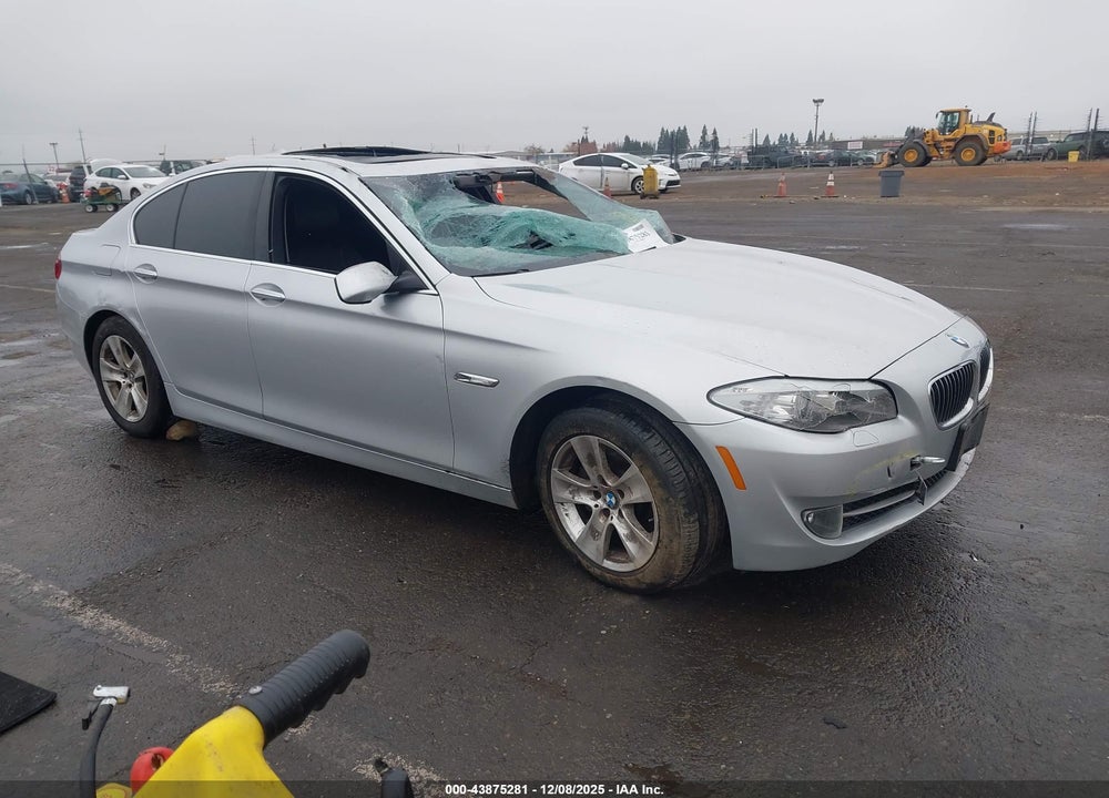 2013 BMW 528I XDRIVE VIN: WBAXH5C59DDW14942