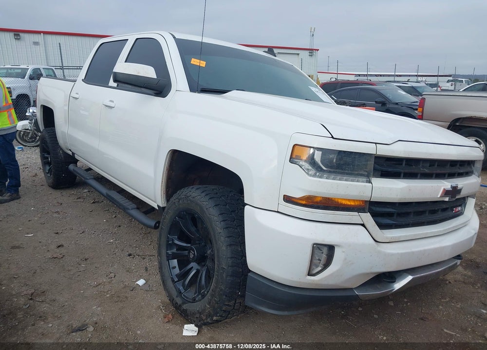 2018 CHEVROLET SILVERADO 1500 2LT VIN: 3GCUKREC6JG476740