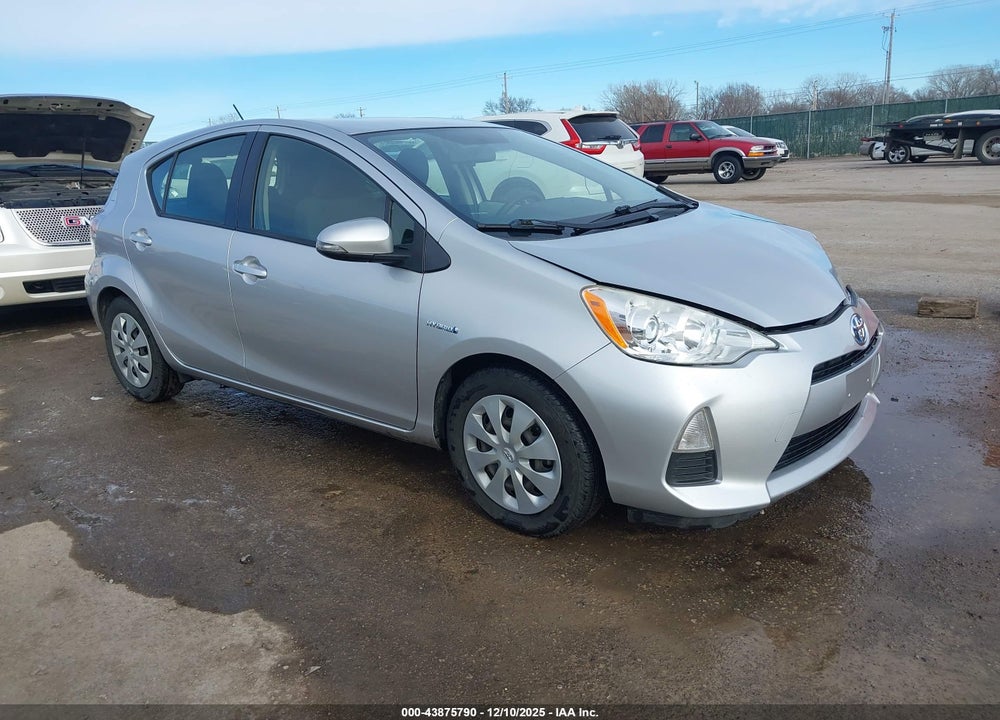 2013 TOYOTA PRIUS C TWO VIN: JTDKDTB35D1542166