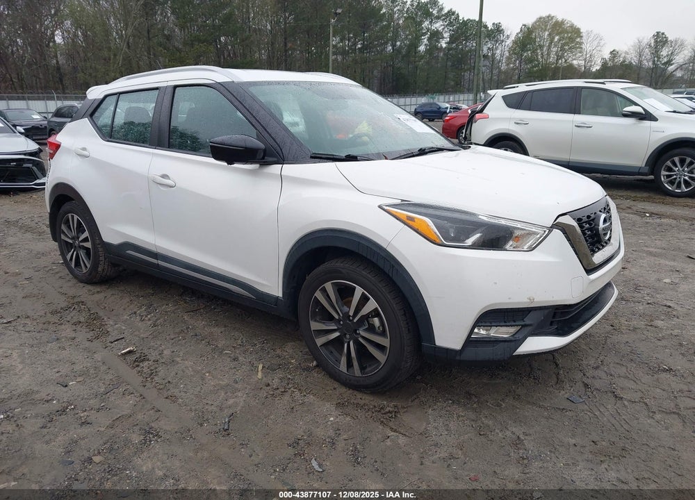 2018 NISSAN KICKS VIN: 3N1CP5CU5JL538947