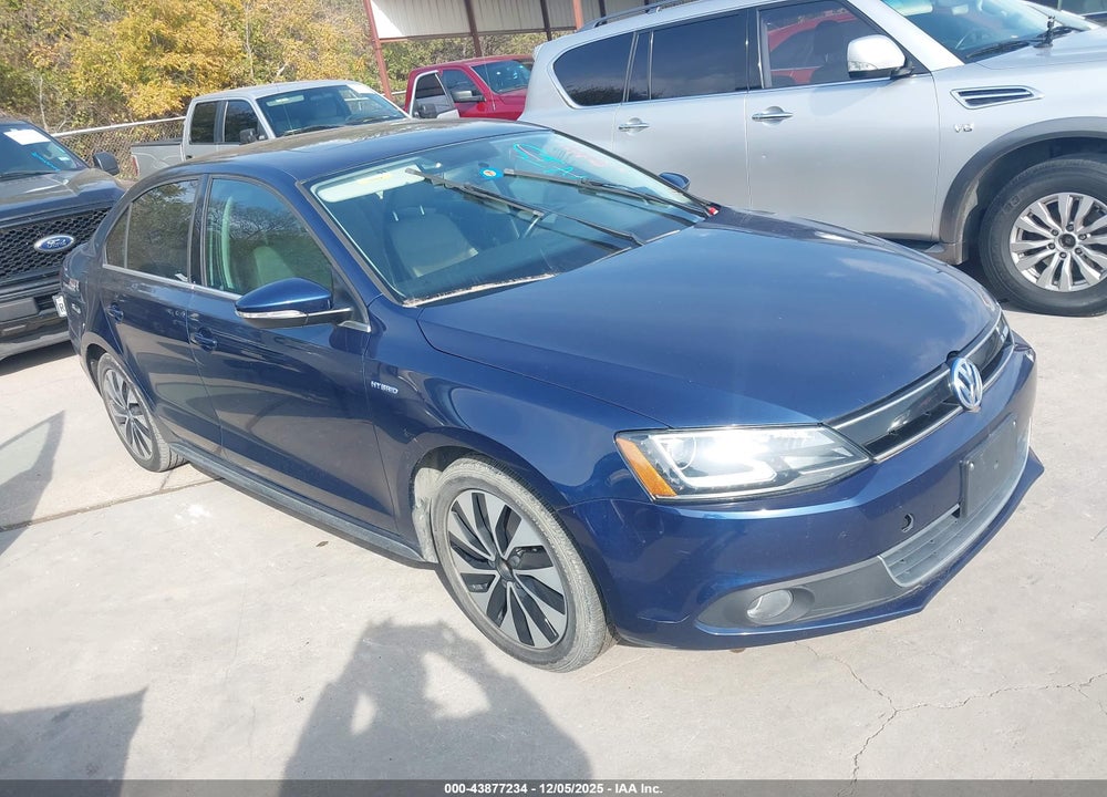 2013 VOLKSWAGEN JETTA HYBRID SEL PREMIUM VIN: 3VW637AJ5DM228108