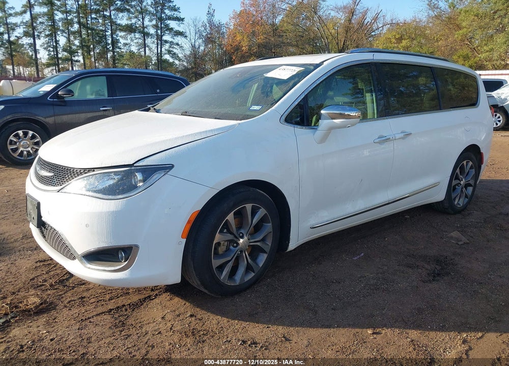 2017 CHRYSLER PACIFICA LIMITED VIN: 2C4RC1GG5HR730186